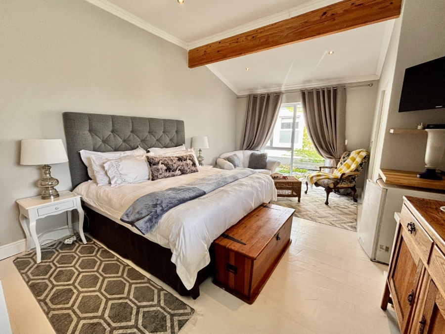 4 Bedroom Property for Sale in Gordons Bay Village Western Cape